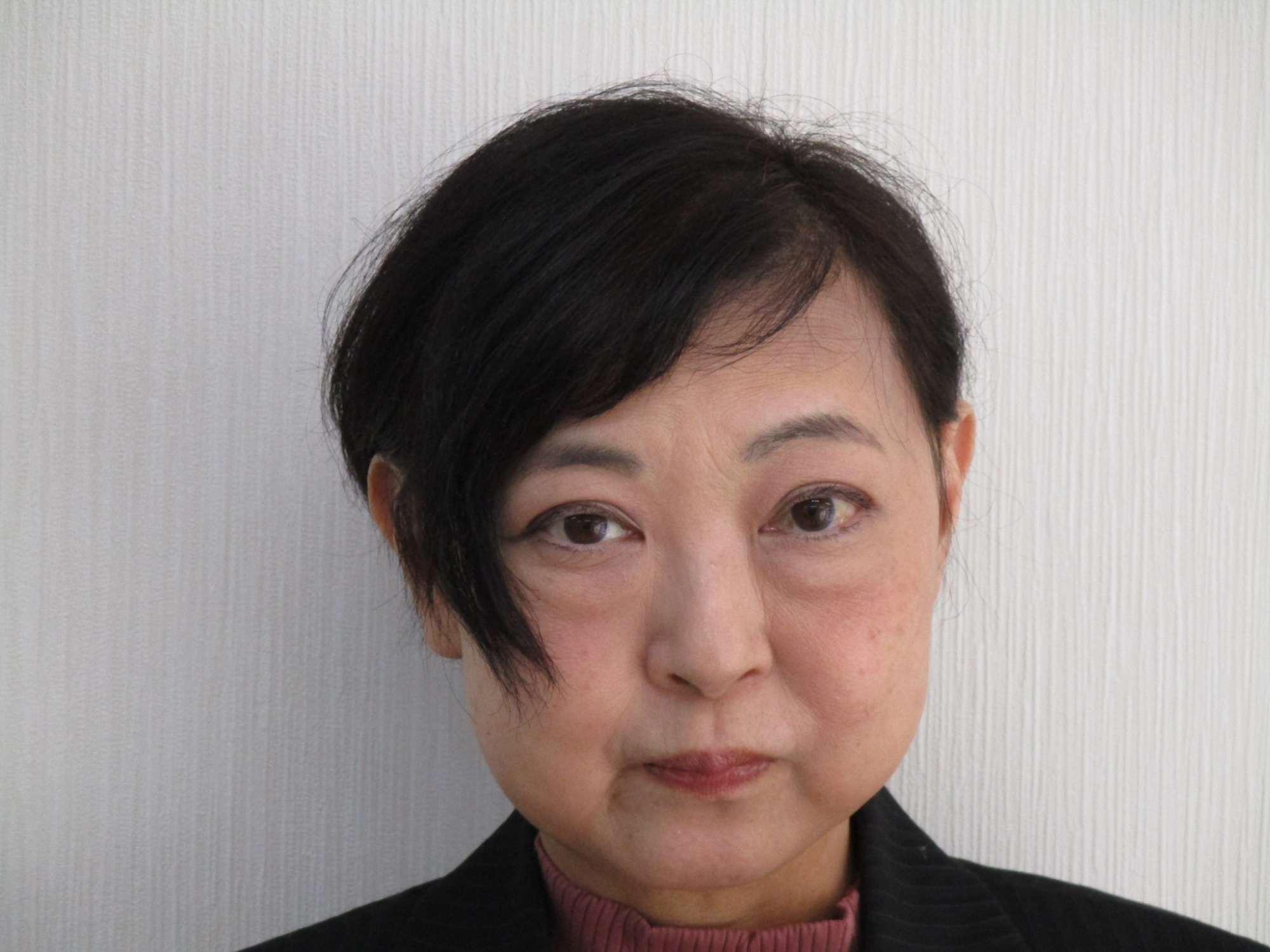 写真：株式会社日興ホールディングス  代表者：宇多　英美子